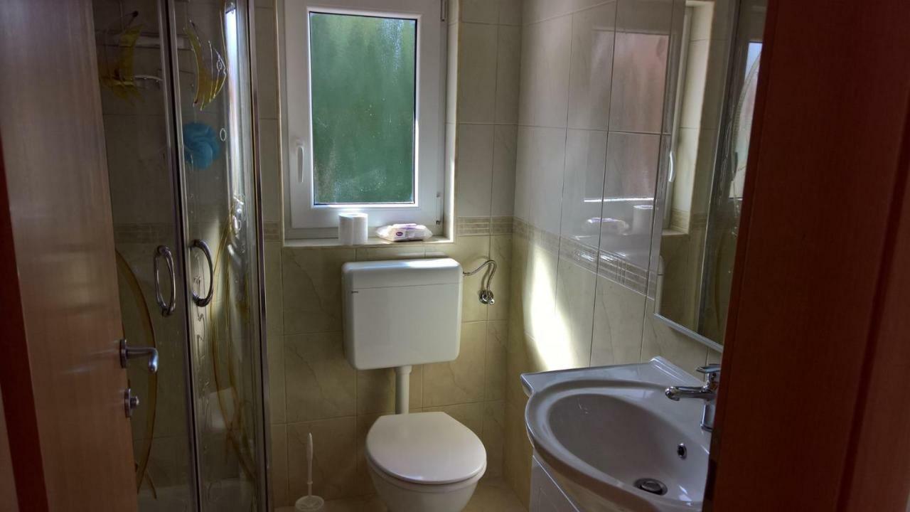 Apartment Poleti Malinska Luaran gambar